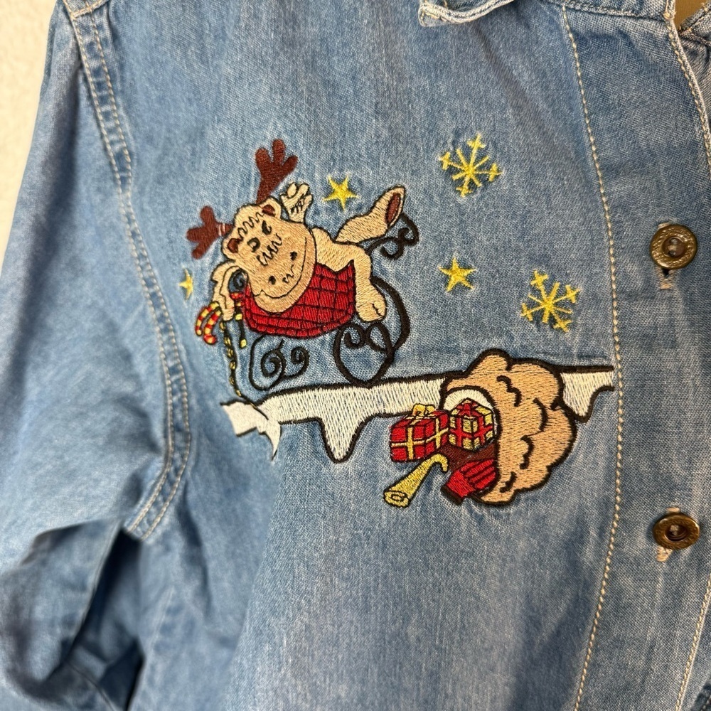 Nutcracker Denim Christmas Santa On Rooftop Blouse Shirt Sz L Embroidered - Picture 4 of 6